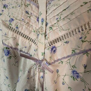 Secret Treasures Floral Eyelet Trim Sleeveless Cotton Blouse White Blue Small